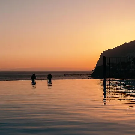 Infinity Pool & Amazing Sunset Ocean View