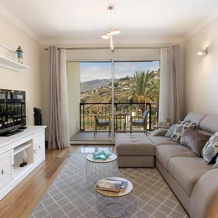 Infinity Pool & Amazing Sunset Ocean View * Funchal (Madeira)