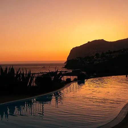 Infinity Pool & Amazing Sunset Ocean View דירה