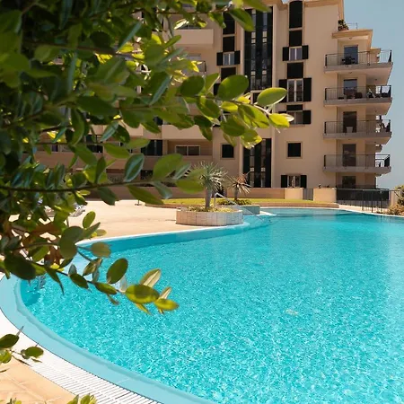 Infinity Pool & Amazing Sunset Ocean View * Funchal (Madeira)