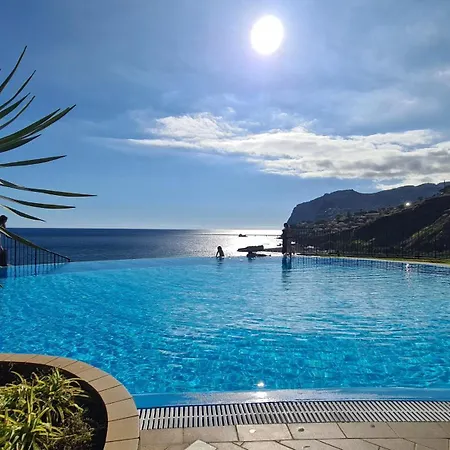 Infinity Pool & Amazing Sunset Ocean View