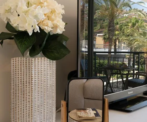 Infinity Pool & Amazing Sunset Ocean View * Funchal (Madeira)