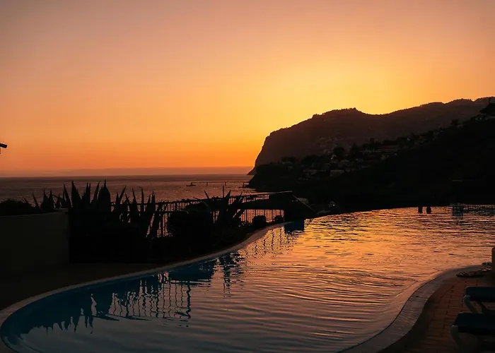 Infinity Pool & Amazing Sunset Ocean View Appartement