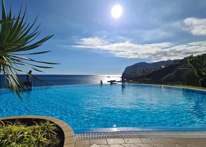 Infinity Pool & Amazing Sunset Ocean View
